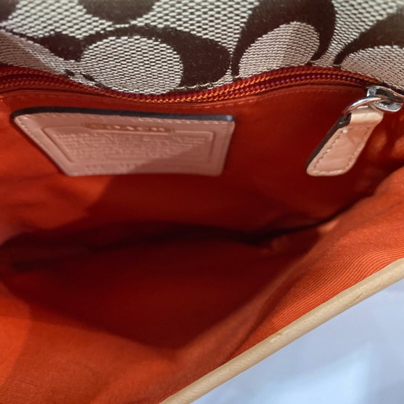 Coach 6079 Signature Crossbody Bag Tan leather Trim - Picture 5 of 10